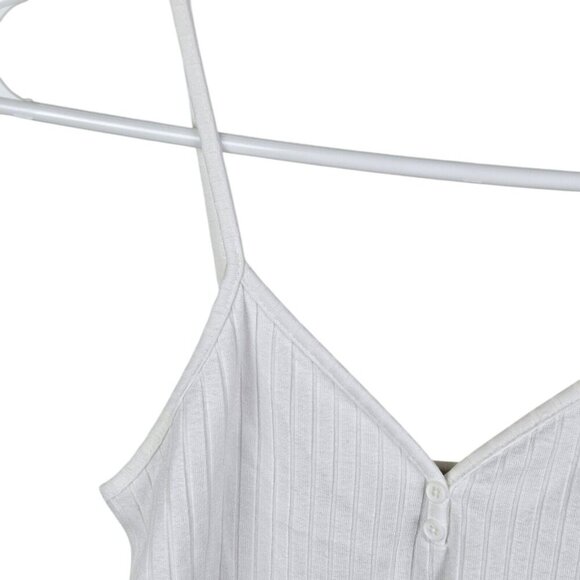Forever 21 Knit Ribbed Cami White Tank V Neck Size Medium - Picture 4 of 8